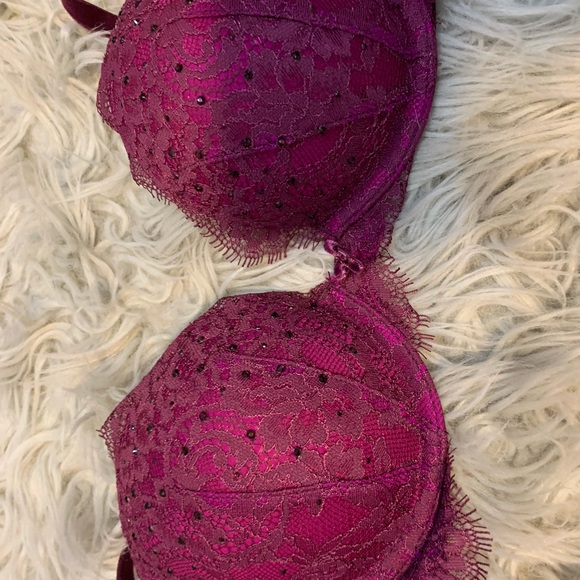 Perfect Condition Victoria Secret! - Picture 2 of 3